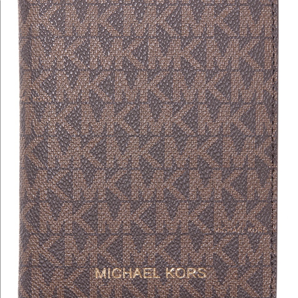 Michael Kors Bedford Travel Passport Wallet